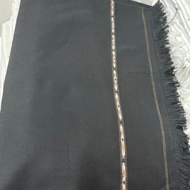 Luxurious 1 Pc Plain Black Wool Shawl - Perfect Accessory for Every Occasion - Image 2