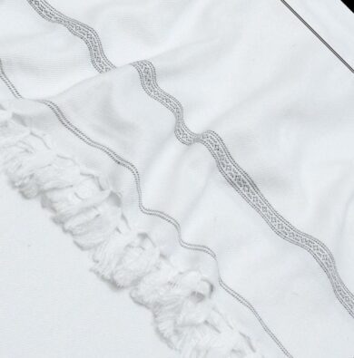 Luxury White Embroidered Wool Shawl - 1 Pc - Image 2
